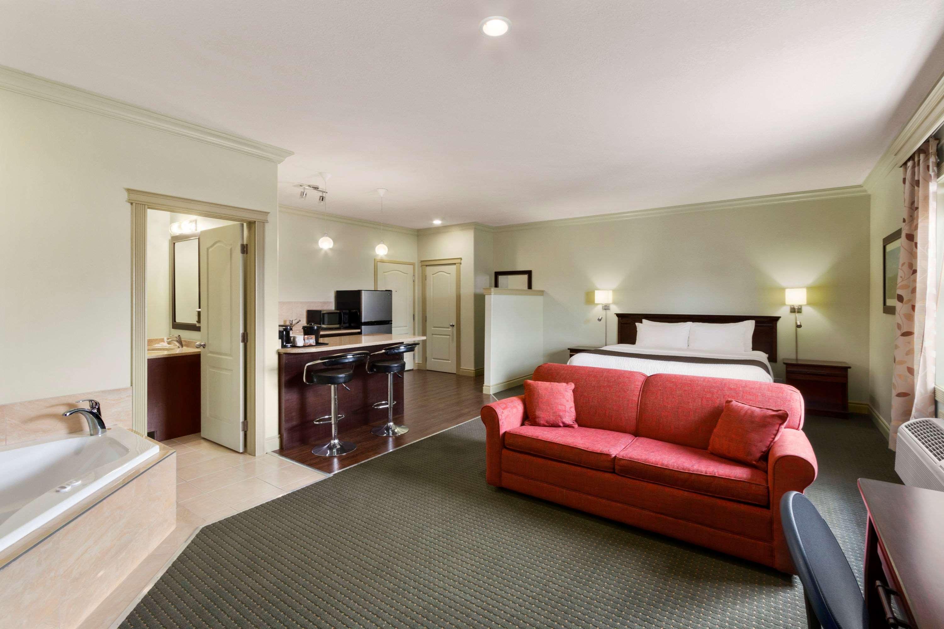 Quality Inn & Suites Whitecourt Luaran gambar