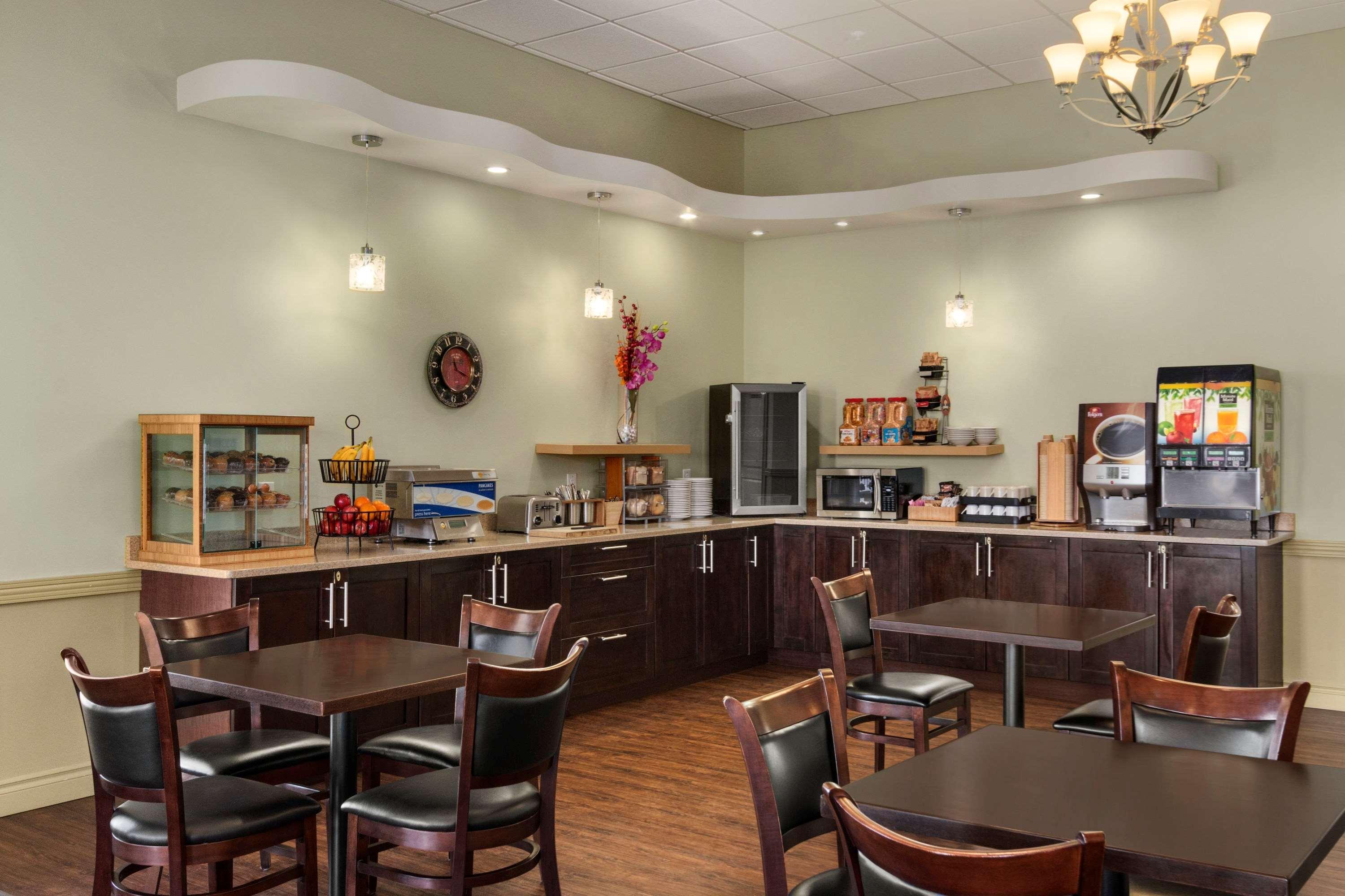 Quality Inn & Suites Whitecourt Luaran gambar